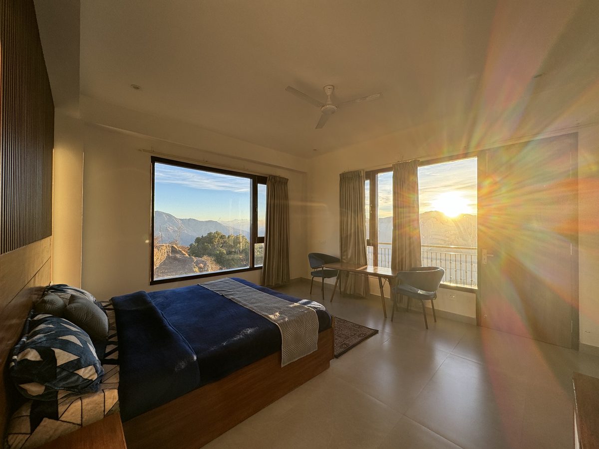 Super Deluxe room with panoramic sunrise view
